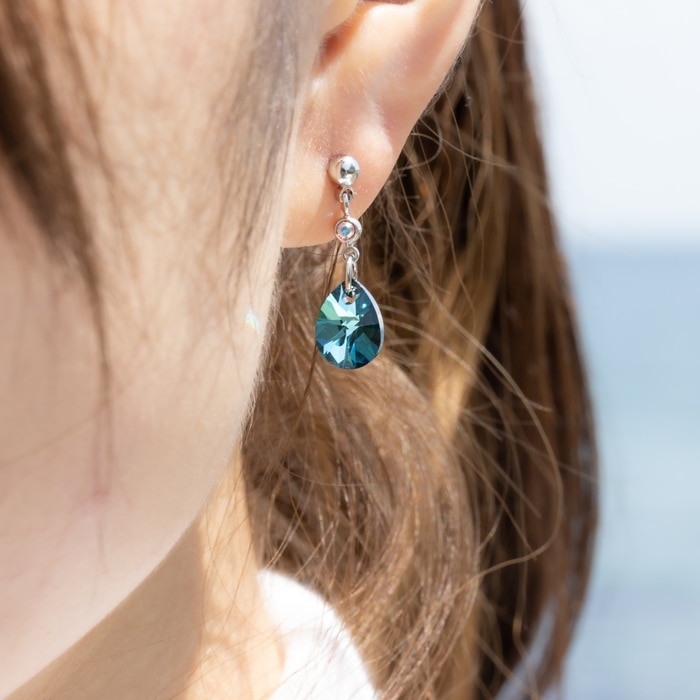 バミューダブルー 雫ピアス (ギフトボックス別売) | 北一硝子 まごころ
