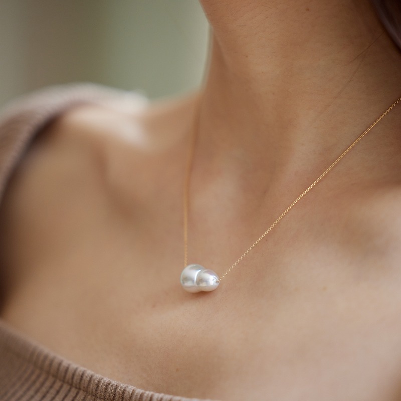 南洋白蝶パールペンダント バロックシェイプ ホワイト 約16x10mm K10