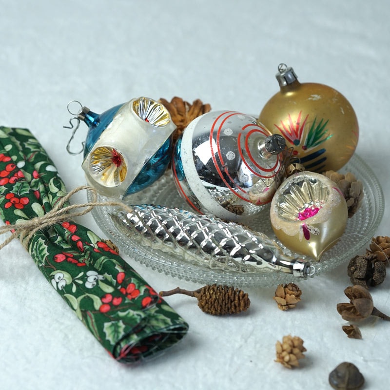 リバティクリスマスプリント＆ヴィンテージ薄ガラスのオーナメント