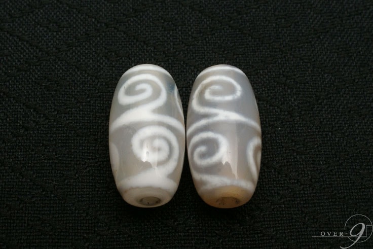 老玉髄天珠 白 如意天珠（白毫天珠） 約20mm×10mm】【メール便可】