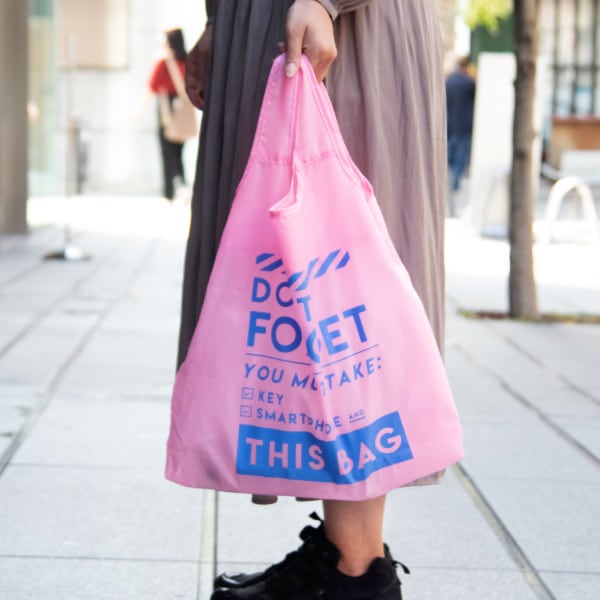 インポートセレクトショップデザイナー希少パッチワーク青ピンクストライプエコバッグ セール】保冷ランチトート[スマーフコラボ]（エコバッグ/サブバッグ