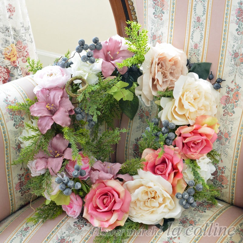 ホワイトピンクの大きなフェミニンリース【アーティフィシャルフラワー