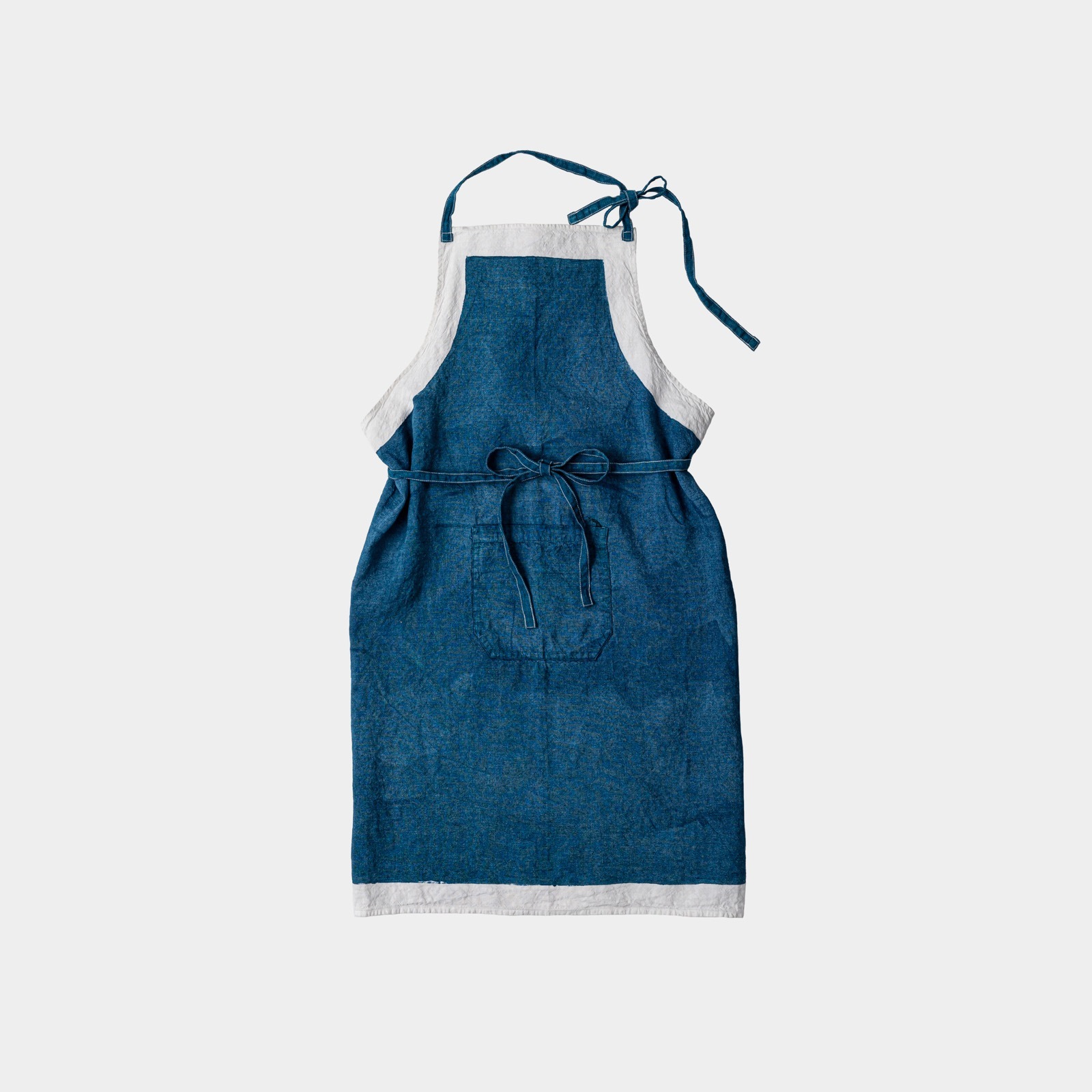 ベルトッツィ フルエプロン _ ピエノ インダコスクーロ