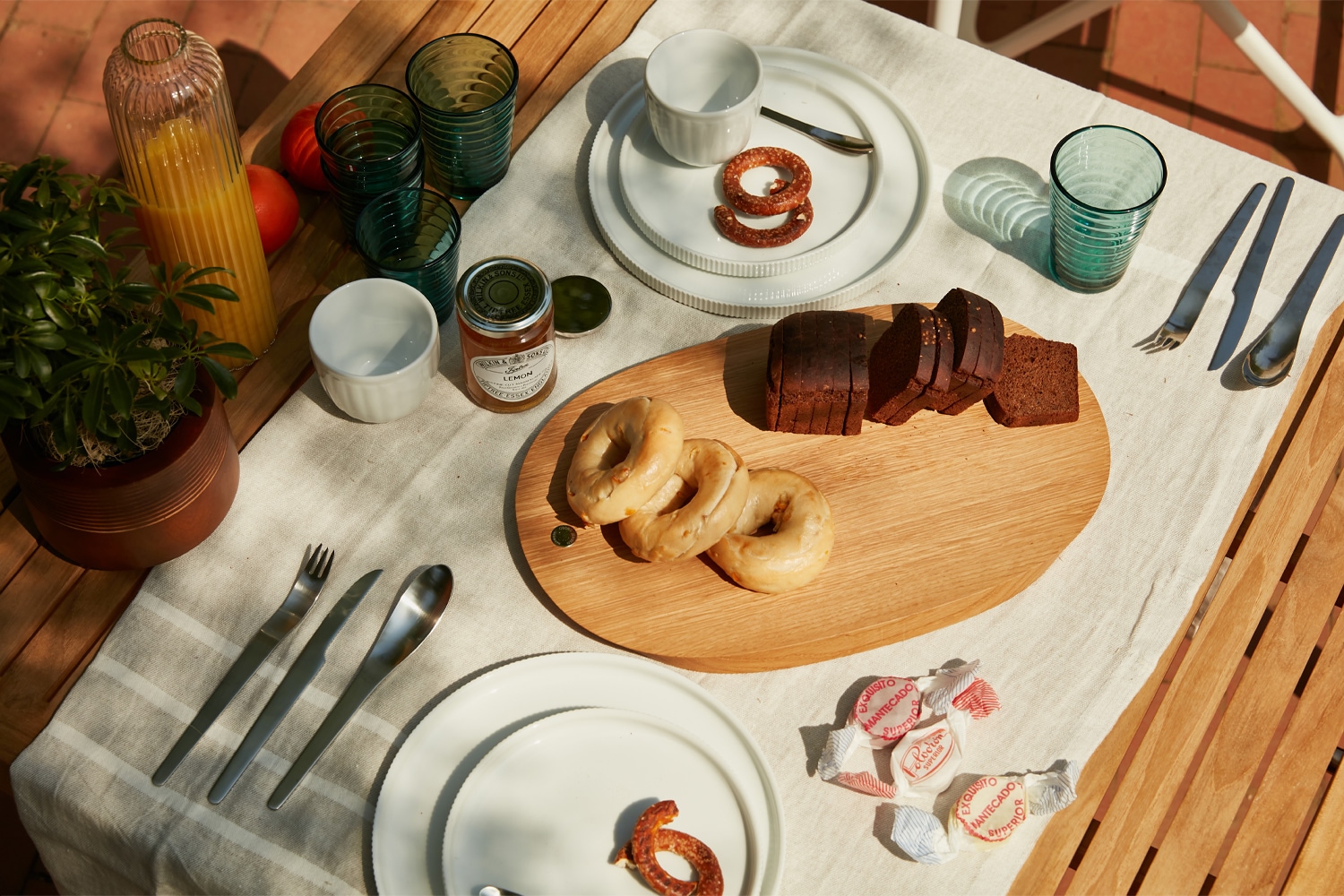 アルネ・ヤコブセン カトラリー4ピースセットの通販 | 家具