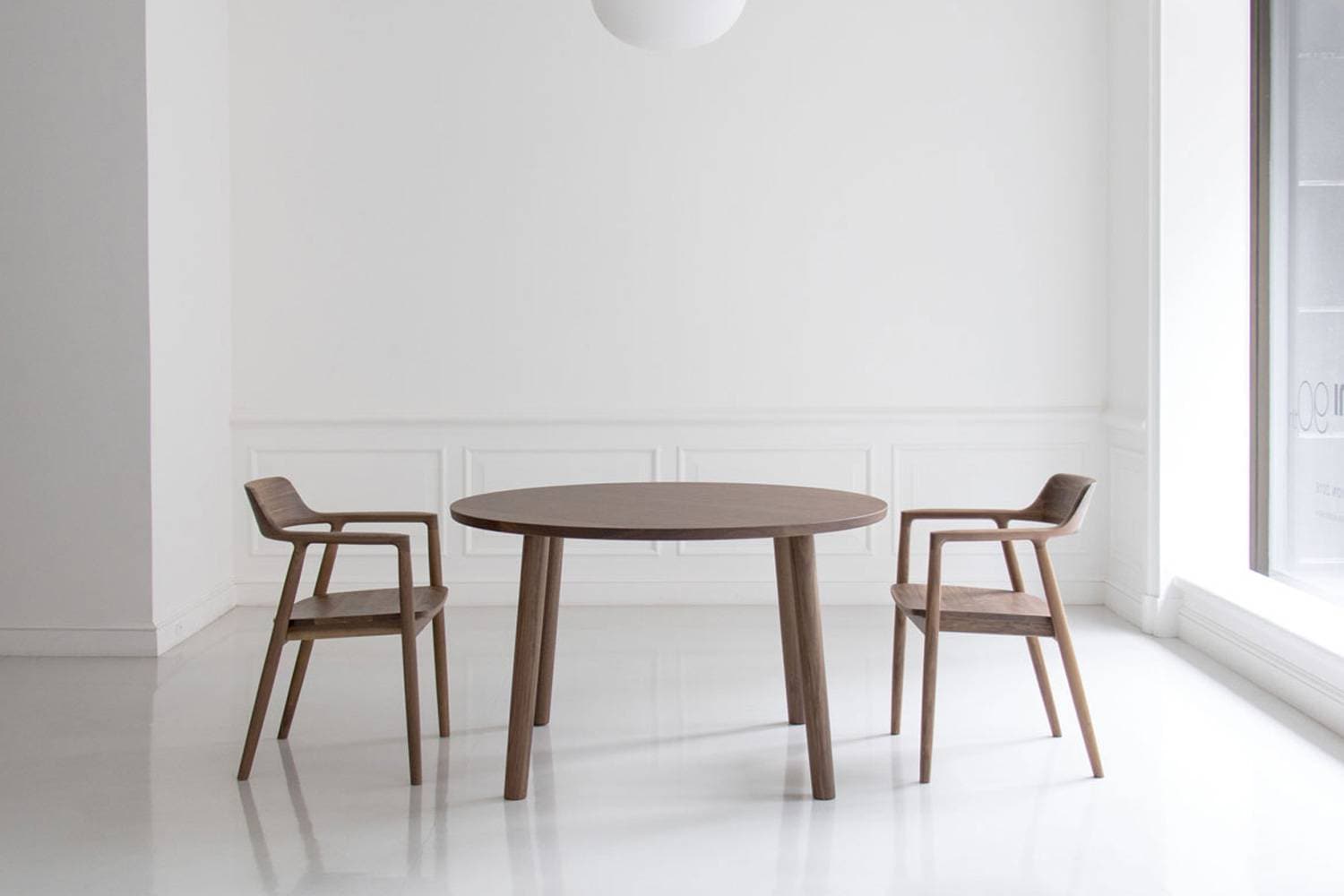 ヒロシマ ラウンドテーブルの通販 | 家具・インテリア通販 MAARKET