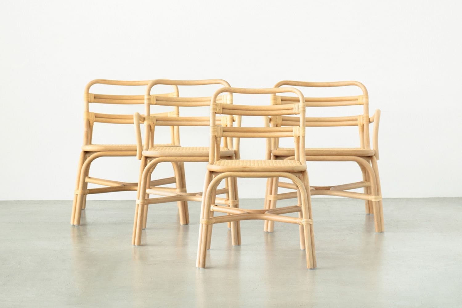 SR ラウンジアームチェアの通販 | 家具・インテリア通販 MAARKET