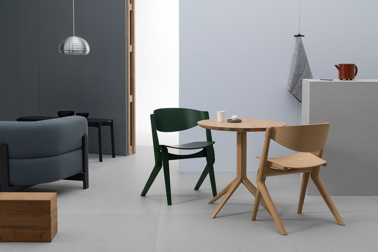 スカウトビストロテーブルの通販 | 家具・インテリア通販 MAARKET