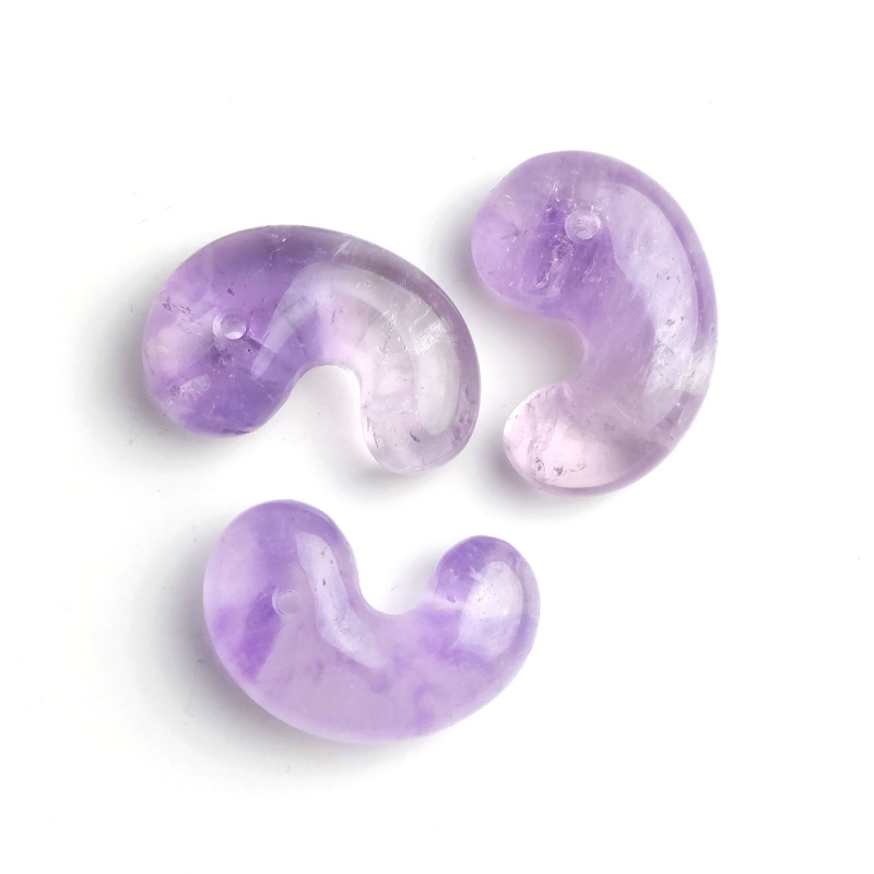 古代勾玉30mm アメジスト 【メール便可】｜マライカ公式通販