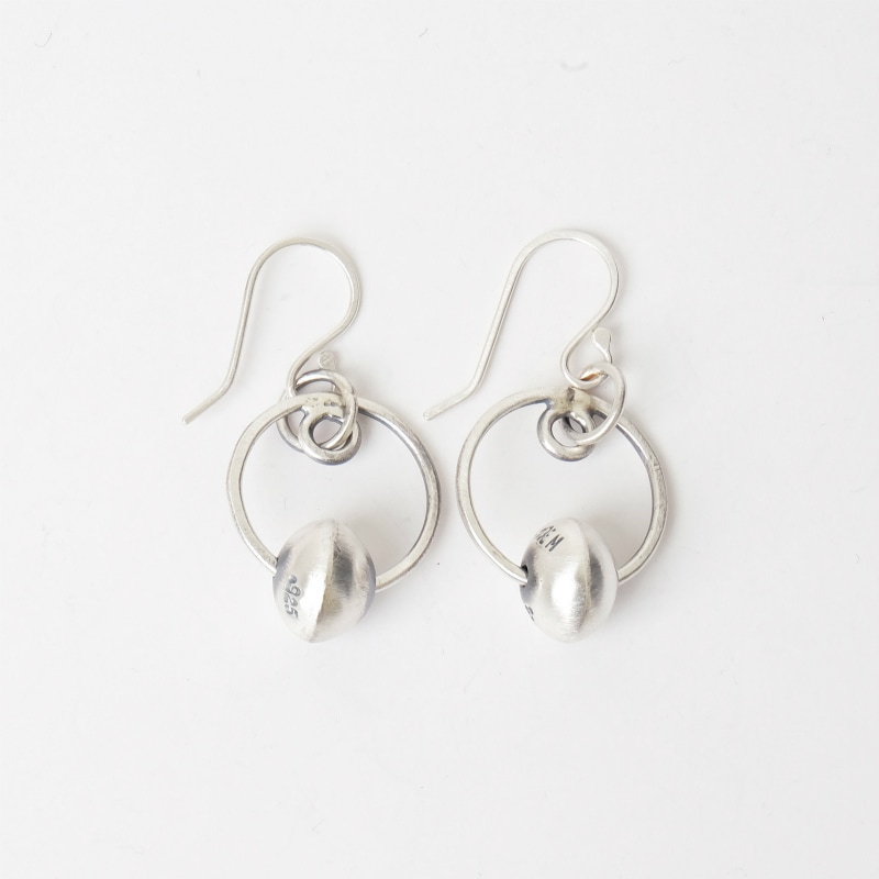 モリスマスキットハンドメイドビーズ ピアス｜マライカ公式通販