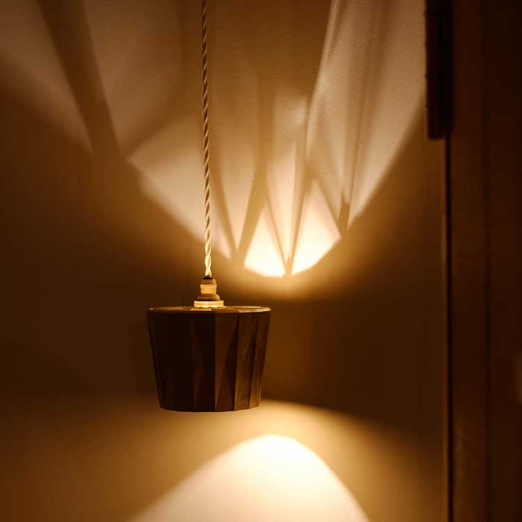 ペンダントランプ 星影 黒ムラ｜FUTAGAMIオンラインショップ「家と真鍮」