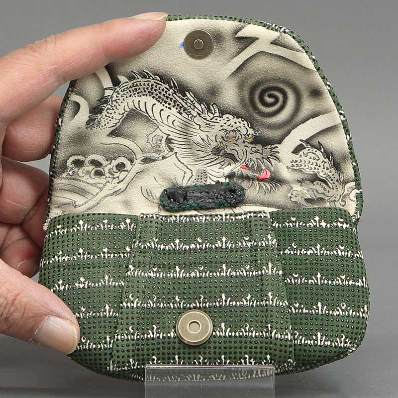 叺（カマス）刻み煙草入れ【印傳｜菖蒲・緑】祭用品専門店浅草絆纒屋