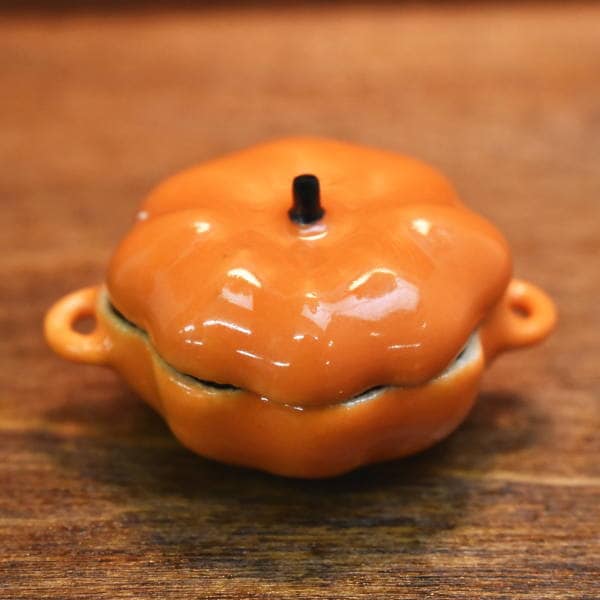 ミニチュア雑貨 かぼちゃのお皿(蓋付き) 陶器製 作家：第七工房 さん
