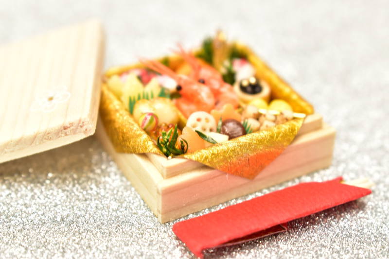 展示のみ】【送料無料】ミニチュアフード おせち一段重 (白木) [品番
