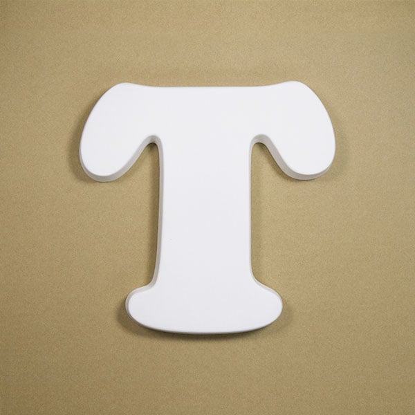 NFRC0T-BIG｜アルファベットオブジェ FRP製 T 壁掛け用フック穴あり 大