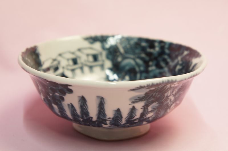 六齋窯 村田幸之介 染付山水 飯碗(C) | いっぴん | | 食器のみつはた