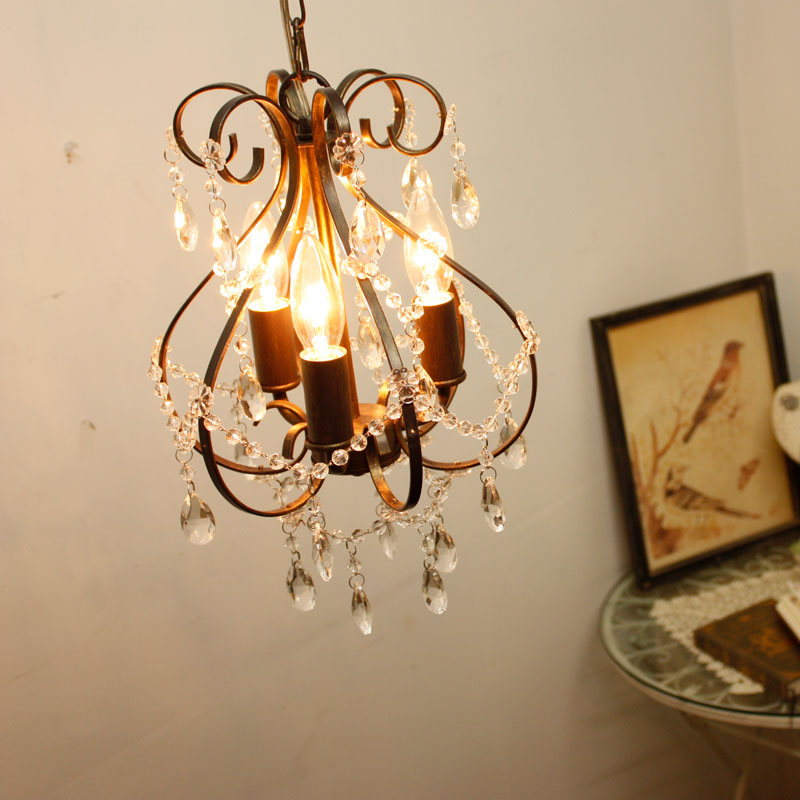 小ぶりな3灯シャンデリア｜アンティークデザイン | インテリア・家具の