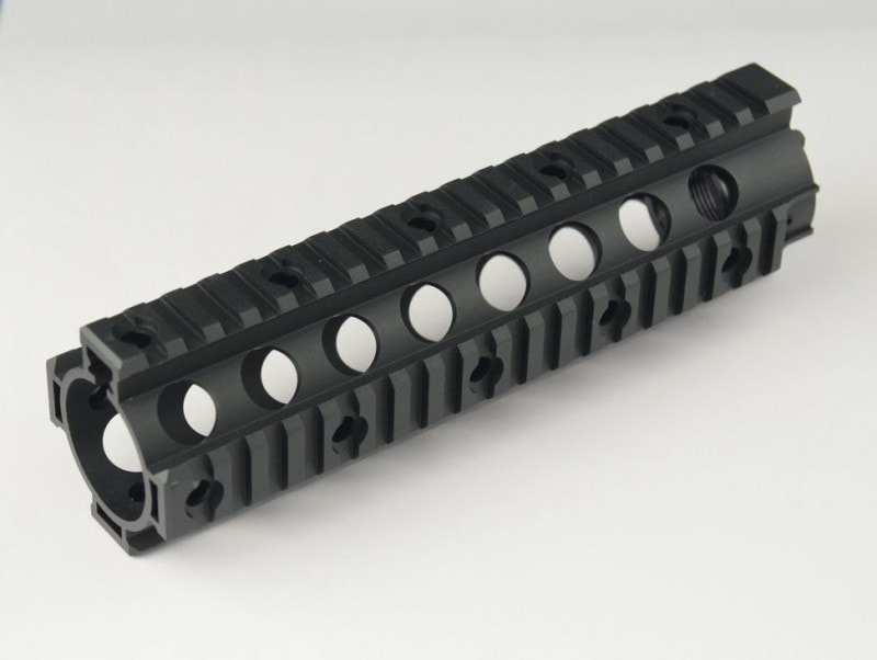 店内全品5％OFFクーポン】ZC製 M4用 アルミ製ハンドガード 8インチ