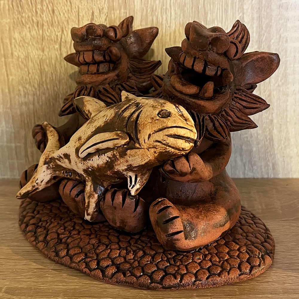 シーサーとGTがであった～。：mini 特注オリジナルシーサー｜宮古島の