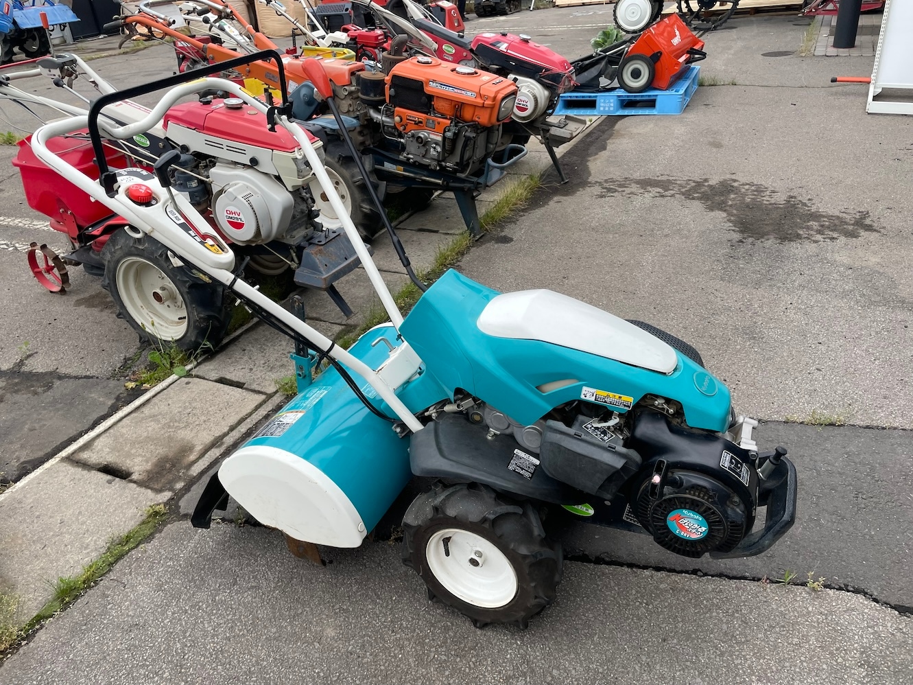 クボタ 管理機 TRS60 機体寸法:1515×620×1070(mm) 出力6.2ps 使用燃料