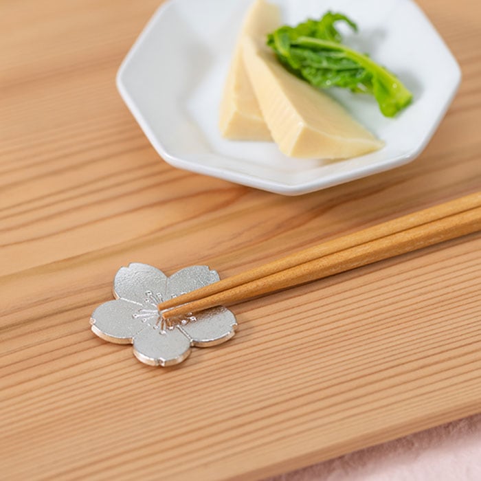 箸置 - 花ばな - 1ヶ入 ｜錫製雑貨・酒器の通販は能作オンライン