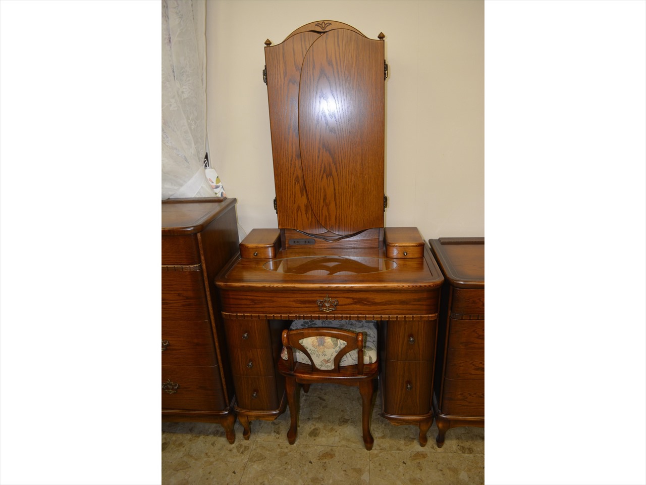 三面鏡フランソワ アンティーク色 | 店舗,田中鏡台店 | 大川市公式