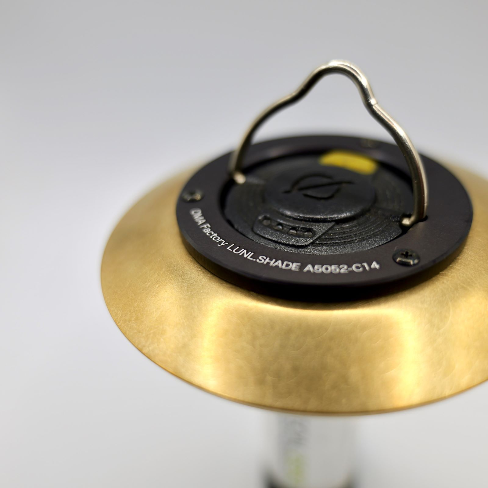 LUNL.SHADE Brass | ランタンカスタム | OMA Factory