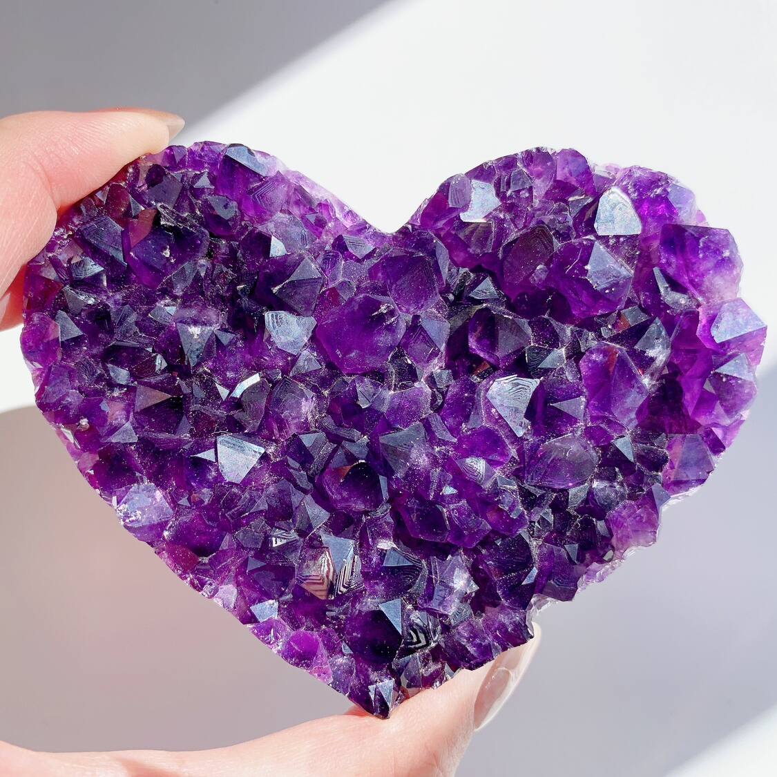 アメジスト クラスター ハート型 | ハート型 | Crystals by Purely