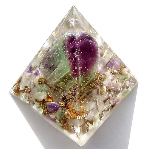 ローズクォーツ ハート型オブジェ《ボヘミアンオルゴナイト