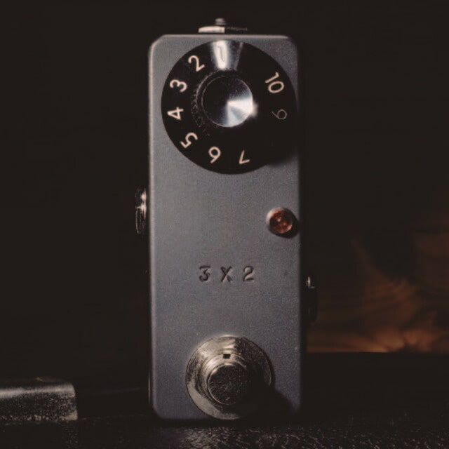 Zahnrad ツァーンラート 3×2【エフェクター ブースター】【ピック10枚