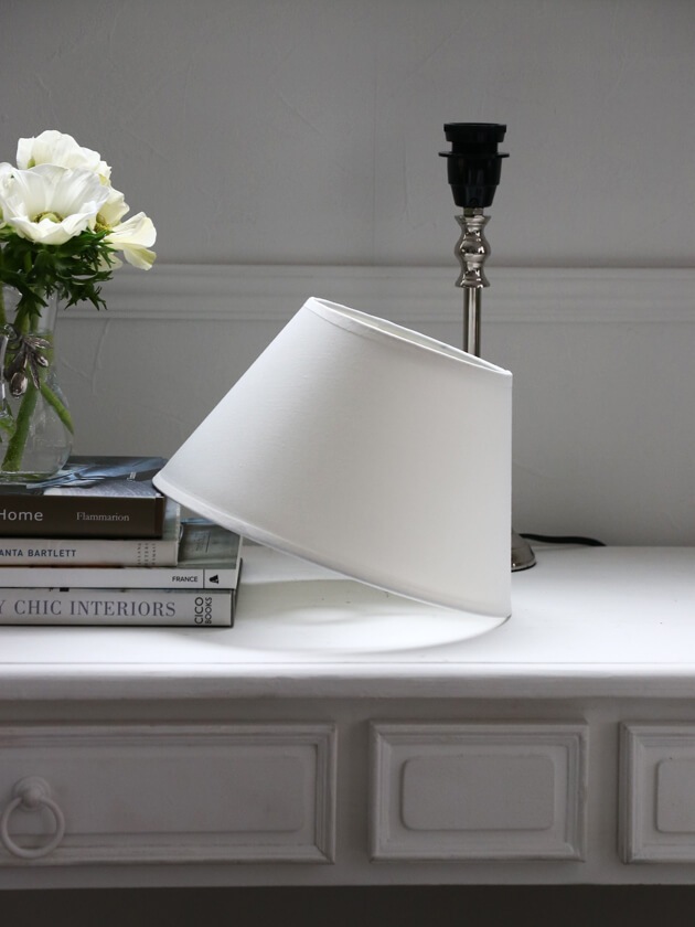 QUAINT&QUALITYシェードホワイト25cm サラグレース