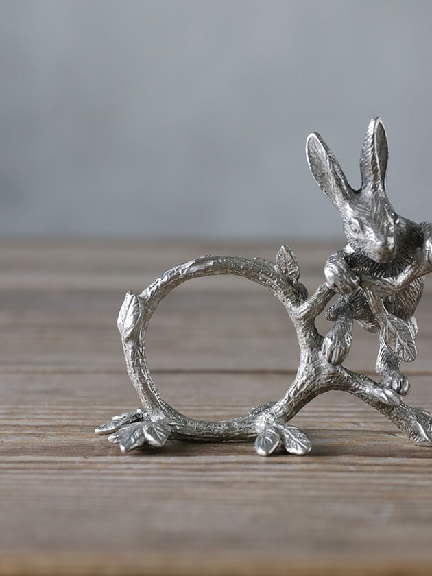 PewterナプキンリングRabbit Climbing