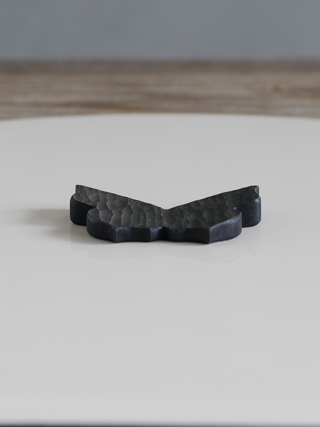 三木達也 蝶型箸置き 鉄染ブラック