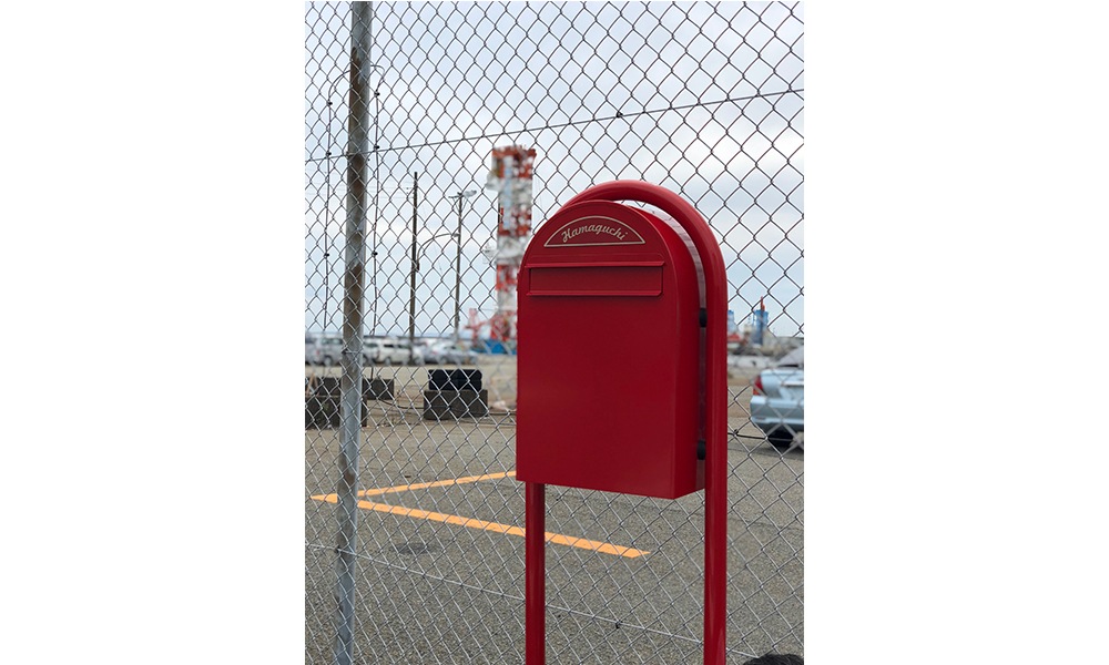 郵便ポスト】 ボンボビ レッド bonbobi 前入後出し(北欧デザインポスト