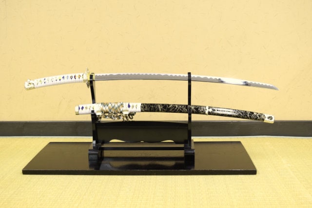 陣太刀 金雲鞘太刀拵え 中級模造刀仕様 刀袋付｜【公式】模造刀・居合