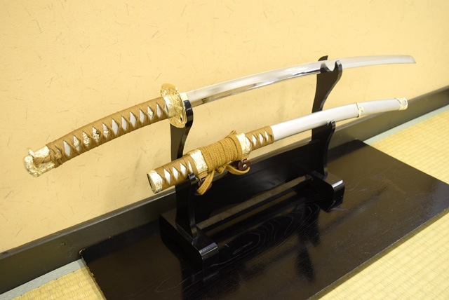 陣太刀 上杉謙信太刀拵え 小豆長光 中模造刀級仕様｜【公式】模造刀