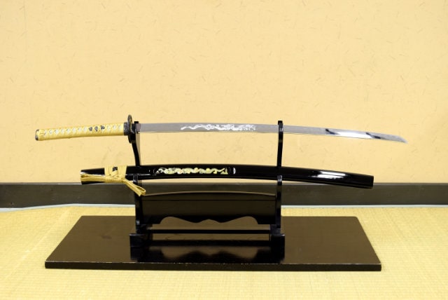 彫金 竜金 大刀 刀身竜彫 模造刀｜【公式】模造刀・居合刀の専門店「忍屋」