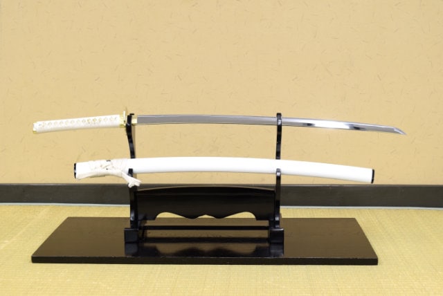 明石国行 来国行作 亜鉛合金刀身 刀袋付 高級模造刀｜【公式】模造刀