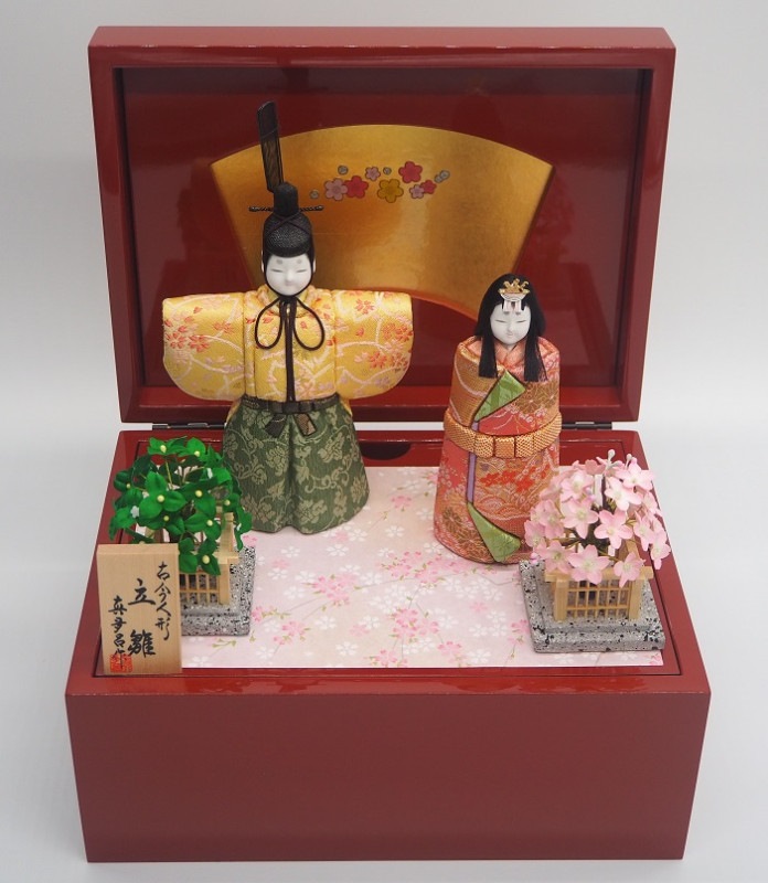 創業明治11年の人形専門店。寿月すみたやの雛人形。金林真多呂作 春桜雛