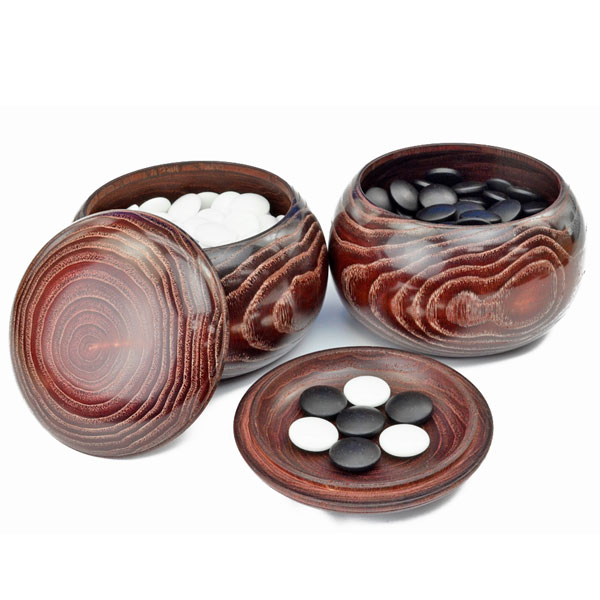 硬質ガラス碁石 新生 梅(厚み約8mm) （木製栗碁笥大付き） | ガラス