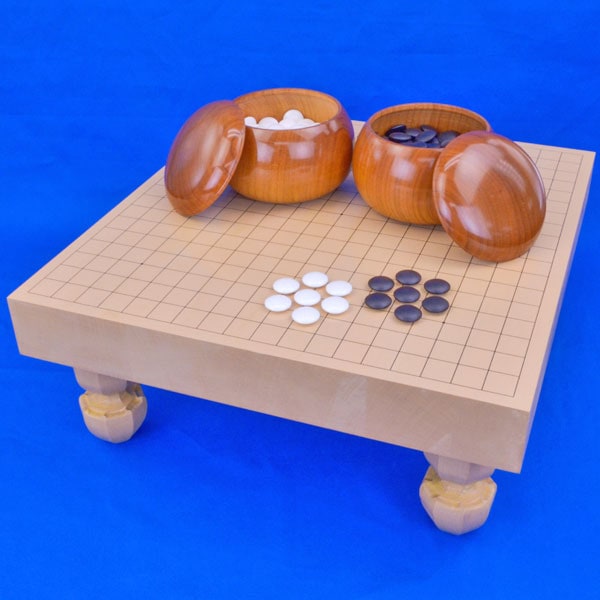 囲碁セット 新桂2寸ハギ足付碁盤セット(蛤碁石25号・桜碁笥大) | 足付