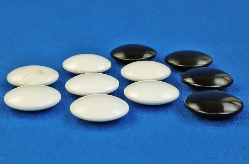 日向特産蛤碁石 28号 花印(厚み7.5mm)※証明書付き 宮崎県伝統的工芸