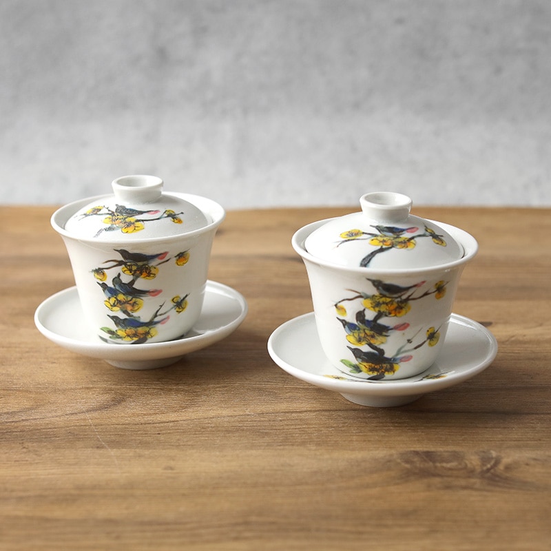 松本郁美｜灰釉色絵掻き落とし蓋碗 ロウ梅と鳥 | 趣佳[syuca.jp