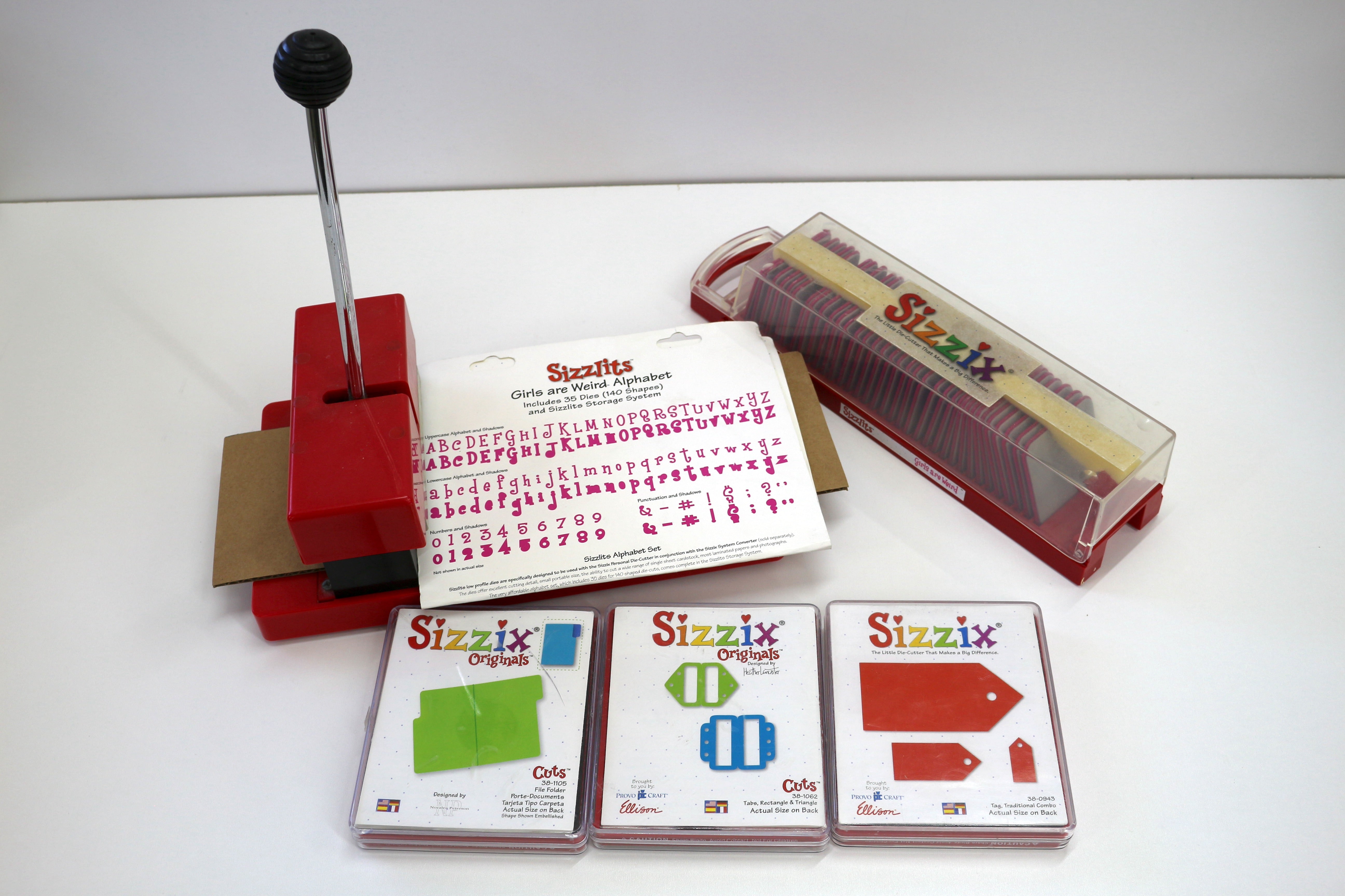 Vintage Sizzix Die-Cut Machine with 4 Dies (Needs Plate) – Makeropolis