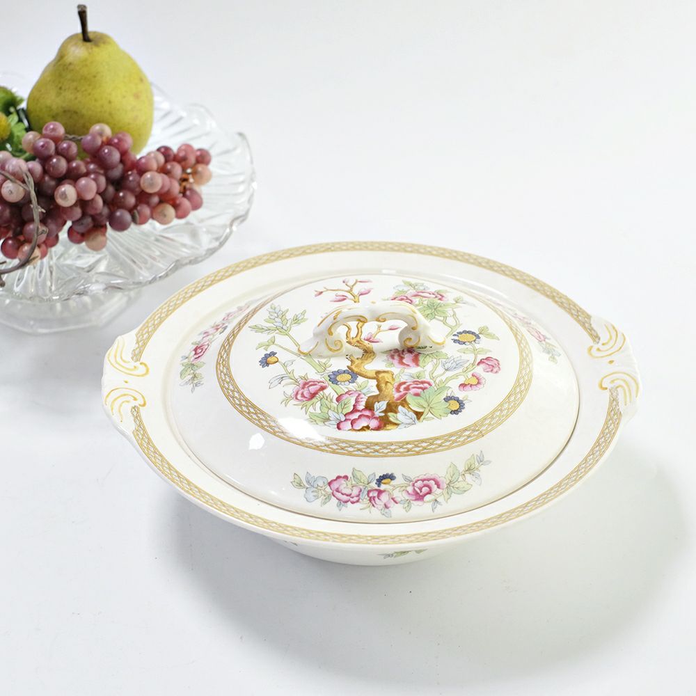 アンティーク チュリーンSWINNERTONS 卓上でスープを取り分ける蓋付き