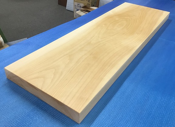 業務用巨大イチョウまな板 case141 | 丸萬 ｜ 無垢テーブルから造作