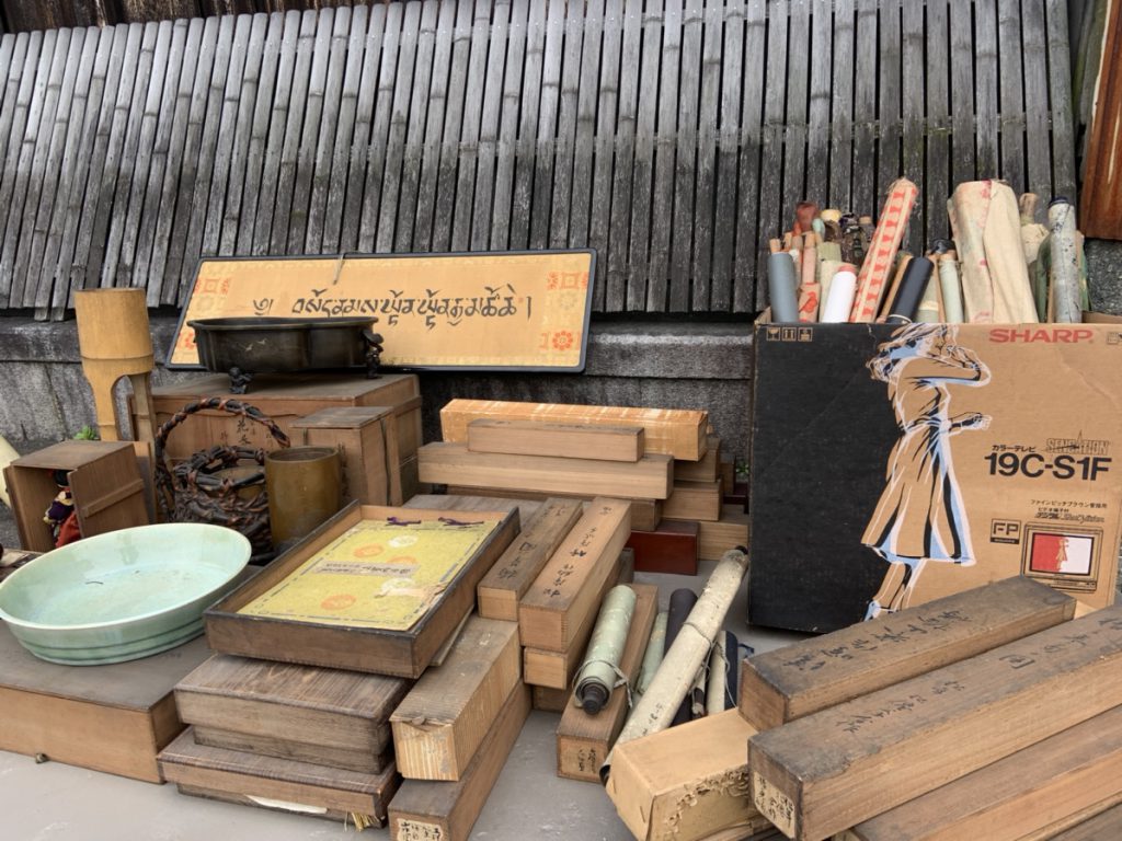 掛軸・日本画・西洋画などの書画の出張買取いたします。 | 骨董品・古