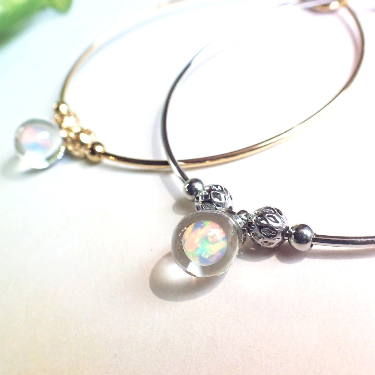 虹 -Star Rainbow- / オパールワイヤーブレスレット – 宙フェス夜市