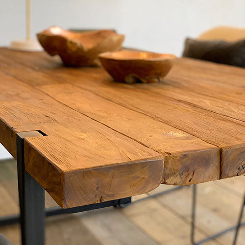 世界にひとつのビンテージ素材を求めて。 / d-Bodhi CELEBES