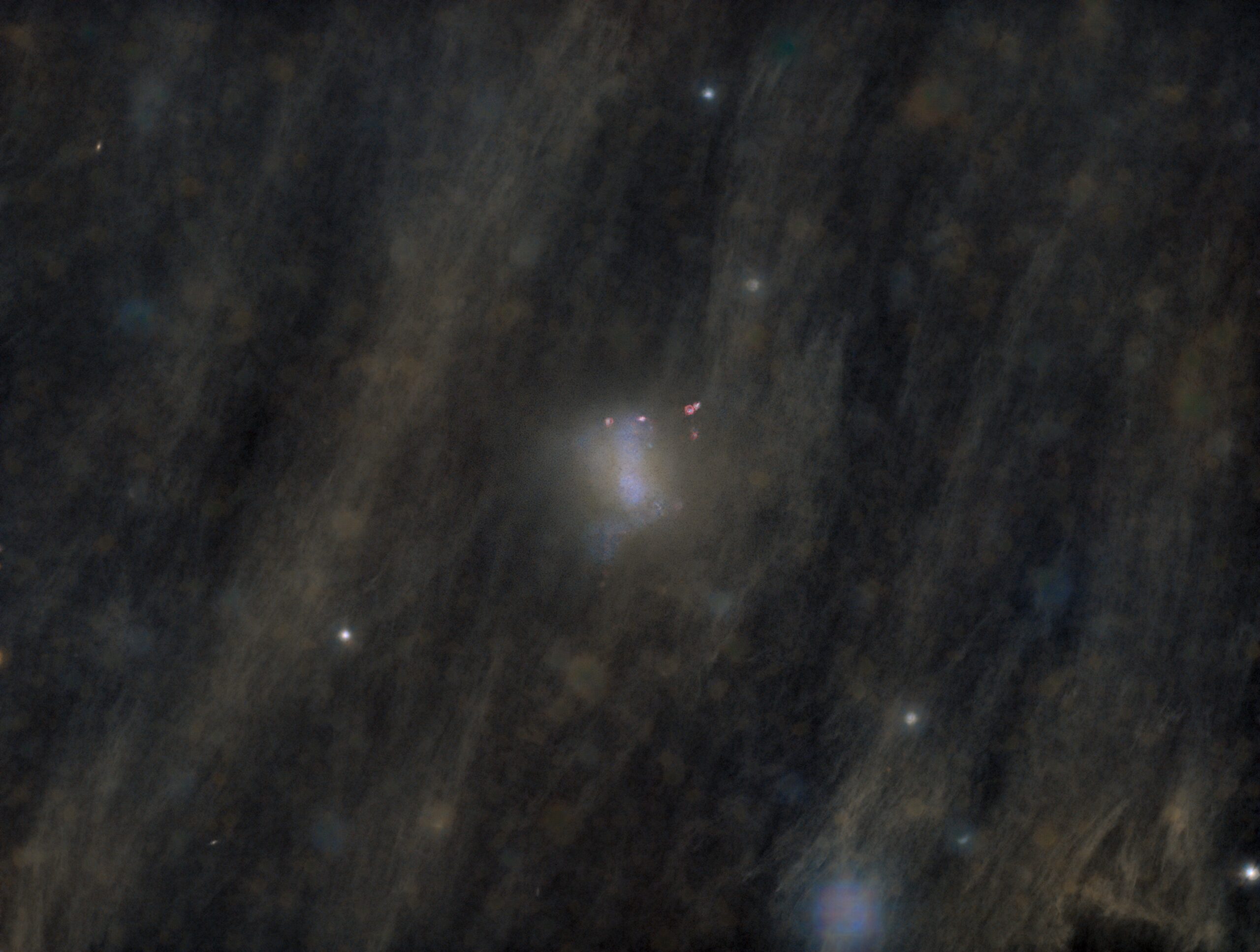 地味かと思いきや・・・見どころいっぱいバーナードの銀河 NGC 6822