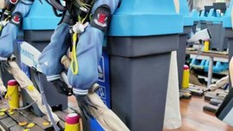 ブルアカ 霞沢ミユのゴミ箱フィギュア(ガレキ)の製造工場がやばすぎる